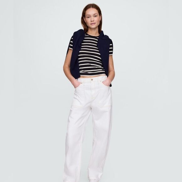 NWT GAP T-shirt - Picture 4 of 4